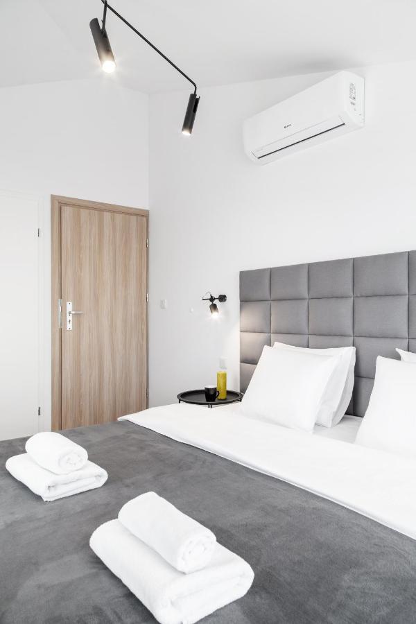 קרקוב Househost Apartament: Ul. Miodowa 42/42B מראה חיצוני תמונה