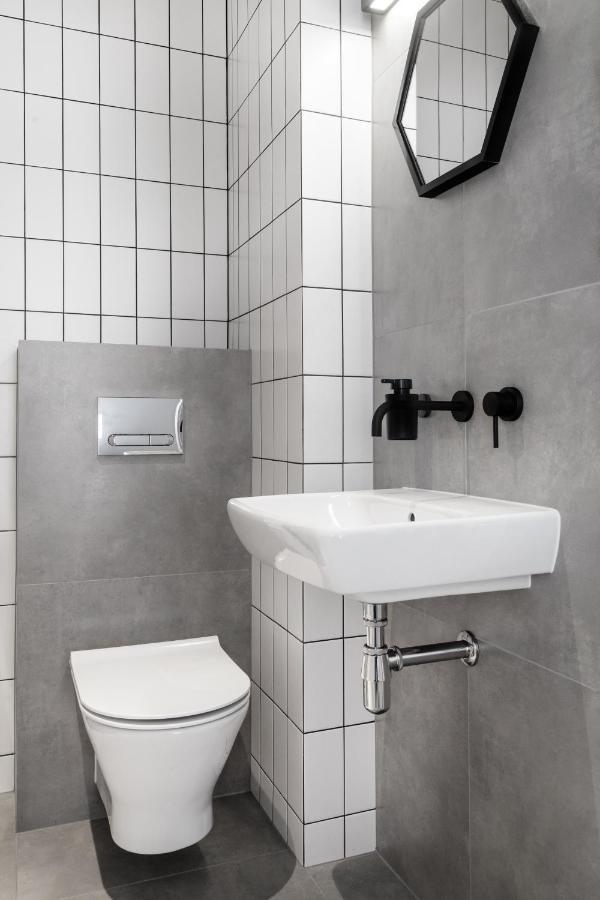 קרקוב Househost Apartament: Ul. Miodowa 42/42B מראה חיצוני תמונה